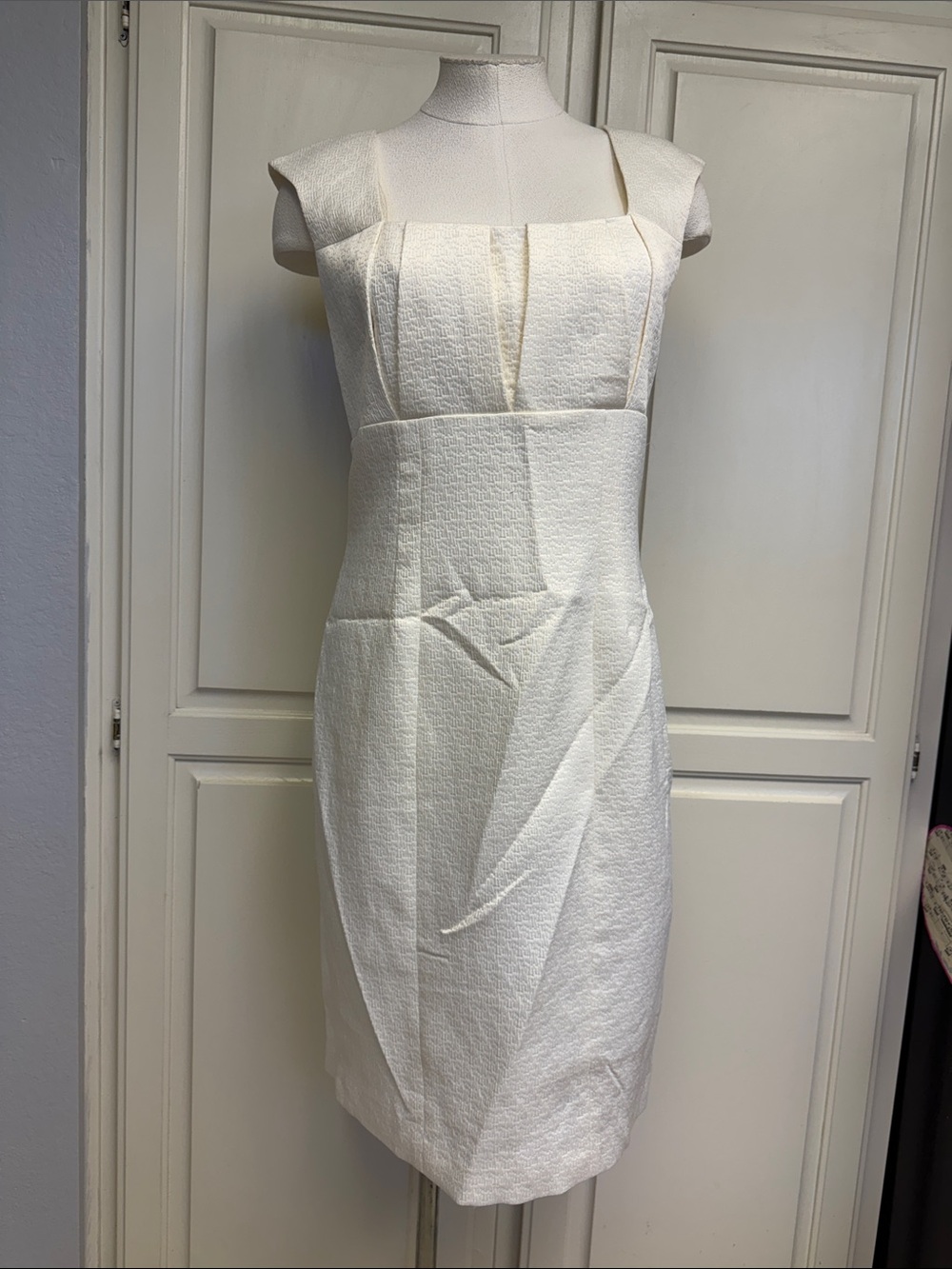 Calvin Klein Ivory Textured Cap-Sleeve Sheath Dress